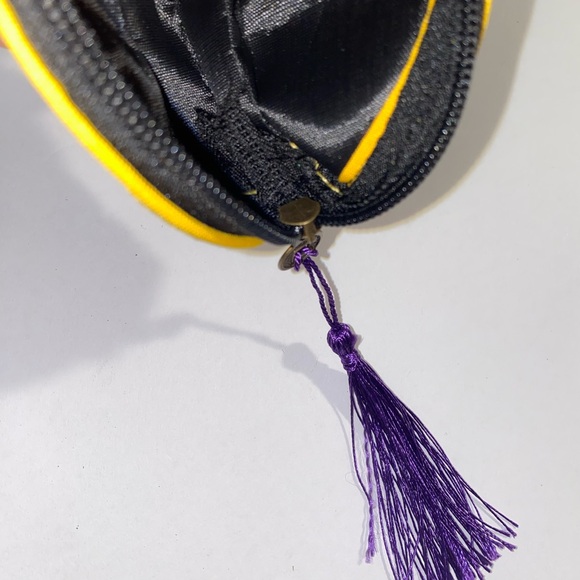 Artisanal Embroidered small coin purse - Picture 3 of 3